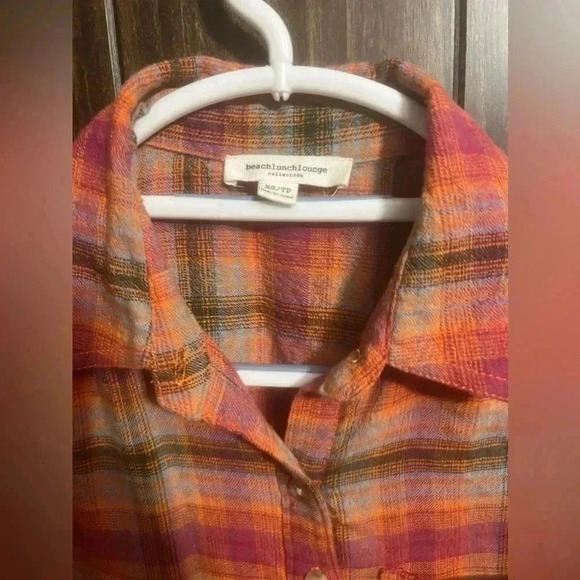 beachlunchlounge Plaid Flannel Button Down Shirt - Picture 9 of 10